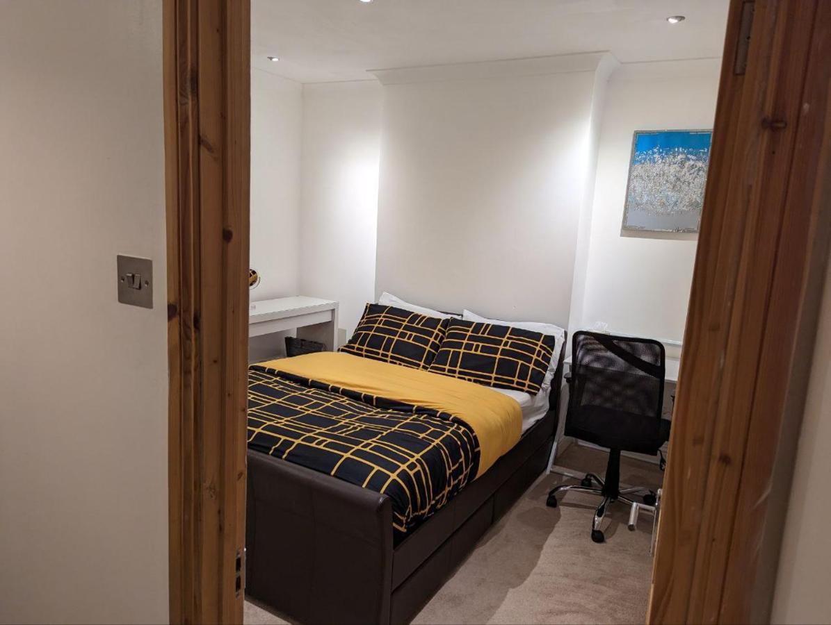 Fully-equipped Flat In The Of London. * Londen