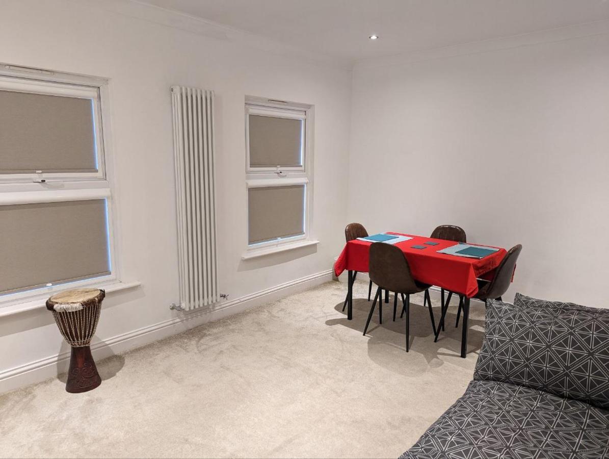 Fully-equipped Flat In The Of London. * Londen